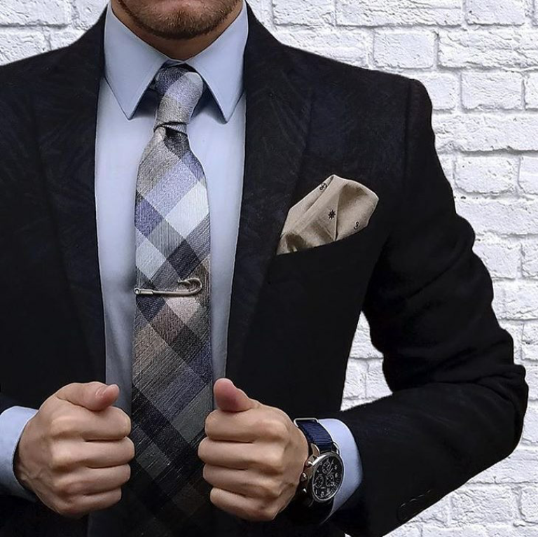 how-to-style-checked-ties-for-men-fashion-uk