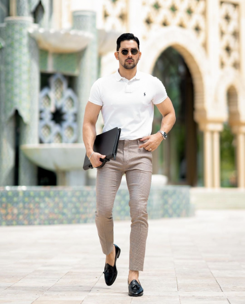 styling-mens-polo-shirt-with-trousers-chinos-loafers-how-to-wear